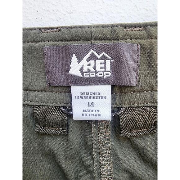 REI Co Op Convertible Hiking Pants Womens 14 Green Relaxed Fit Zip Off Cargo - Picture 15 of 16